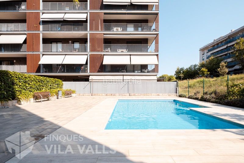 Foto f6243ef3-fbf2-46a5-b487-1ca26220f2ed. Pis amb calefacció aparcament piscina a Can Clos-Pinetons Ripollet