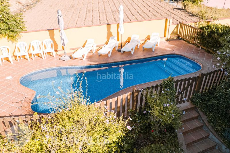 Foto 05a46f6e-969b-411c-b72f-51bd644316f0. Chalet  4 vientos con piscina y jardín excepcional en santa eulàlia de ronçana en Lliçà d´Amunt