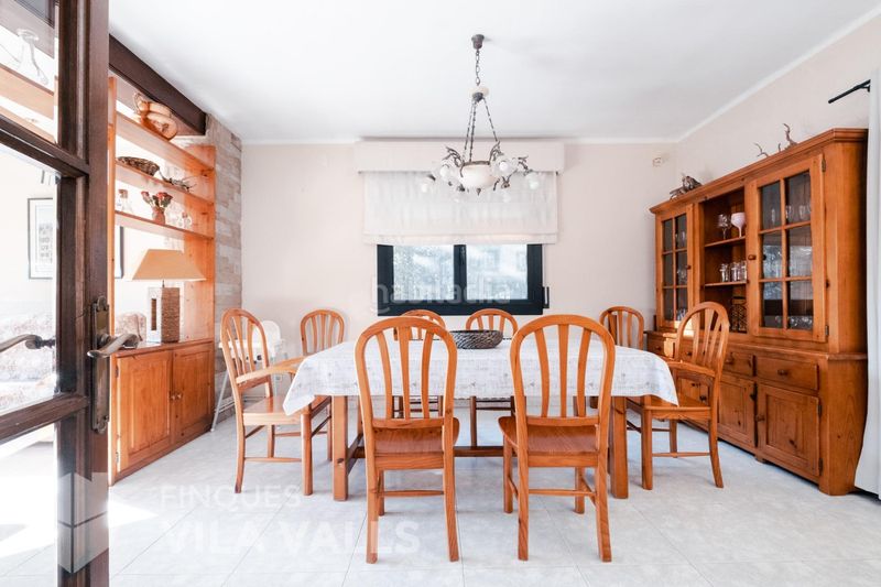 Foto 850f13c1-3d2f-42ce-abb7-377f9947e24f. Chalet  4 vientos con piscina y jardín excepcional en santa eulàlia de ronçana en Lliçà d´Amunt