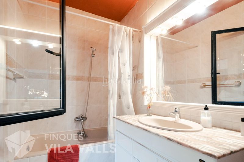 Foto a033a953-c9f0-4c3b-a82d-d7bd4db3f940. Chalet  4 vientos con piscina y jardín excepcional en santa eulàlia de ronçana en Lliçà d´Amunt