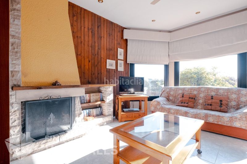 Foto d784eb51-5fc6-4c5c-ba9c-68e3c2bb2356. Chalet  4 vientos con piscina y jardín excepcional en santa eulàlia de ronçana en Lliçà d´Amunt