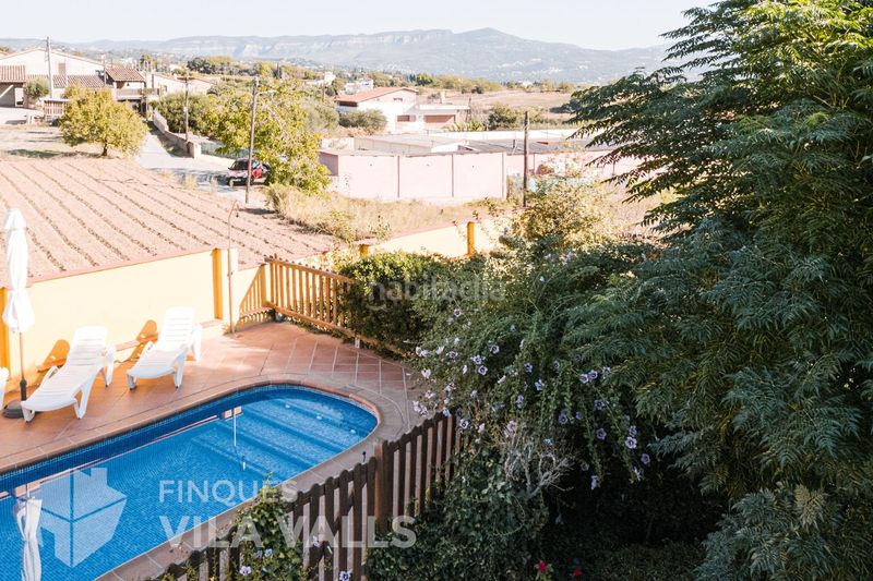 Foto fd03c9cb-a8f9-4d66-bd40-f72cd495f789. Chalet  4 vientos con piscina y jardín excepcional en santa eulàlia de ronçana en Lliçà d´Amunt