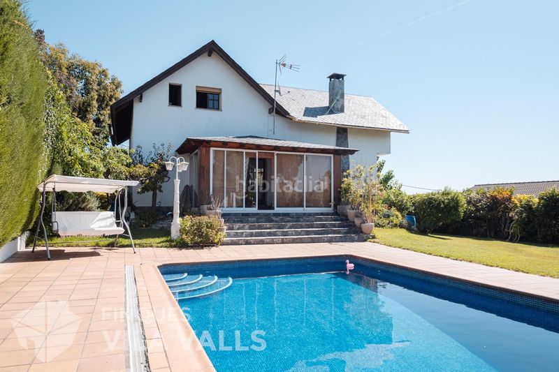 Foto 1757f5d8-6915-484d-a1d8-f2eb9915dbd9. Chalet con riscaldamento parcheggio piscina in Bigues i Riells del Fai