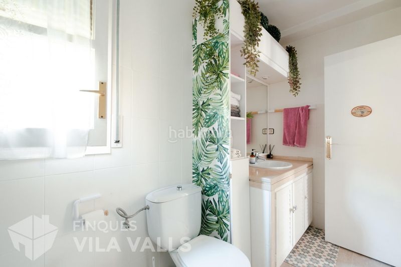 Foto 332a75fc-45b2-4d94-b334-9d178195f957. Chalet con riscaldamento parcheggio piscina in Bigues i Riells del Fai