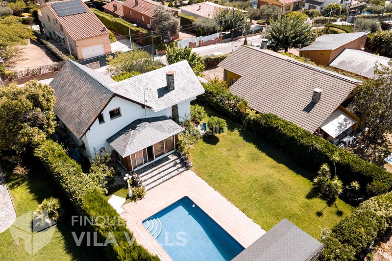 Foto 707d756c-583d-418a-94d9-4a174be03602. Chalet con riscaldamento parcheggio piscina in Bigues i Riells del Fai