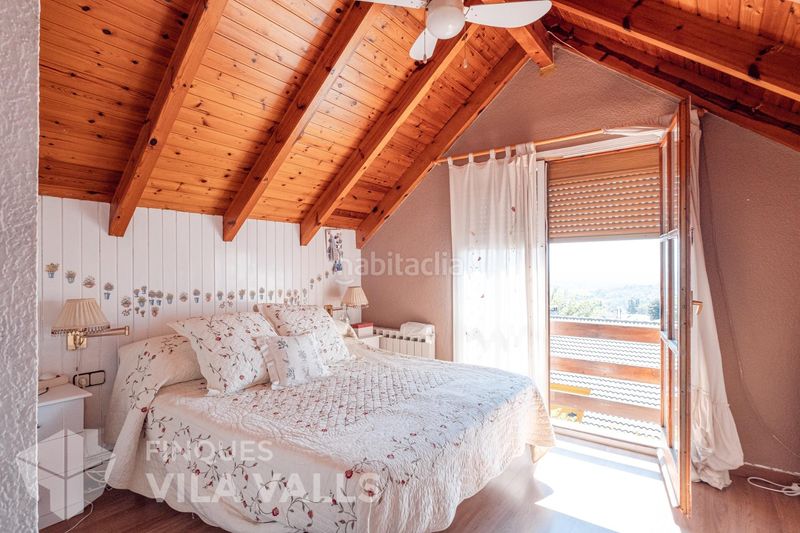 Foto bc6aab43-d48c-49fa-a231-0521af329fb9. Chalet con riscaldamento parcheggio piscina in Bigues i Riells del Fai