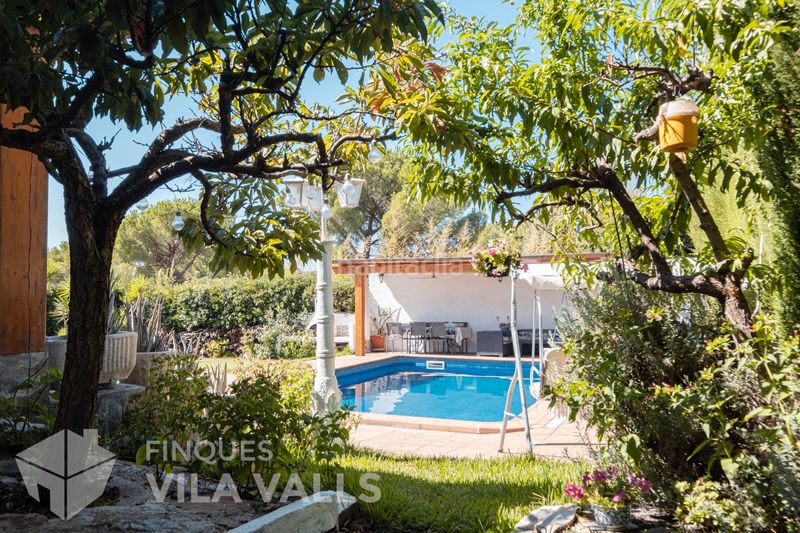 Foto e4e66680-6cff-4562-8064-5261c6ea92af. Chalet con riscaldamento parcheggio piscina in Bigues i Riells del Fai