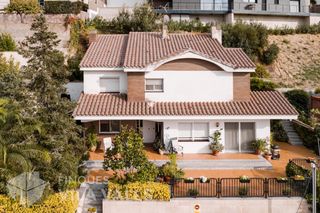 Chalet en Avenida Avinguda Puigdomi