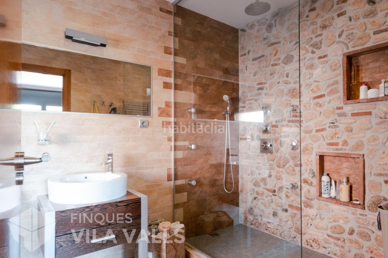 Foto f77c514b-93c8-475f-a334-203e3f453d8d. Chalet casa unifamiliar con vistas panorámicas, jardín y grandes posibilidades en Bigues i Riells del Fai