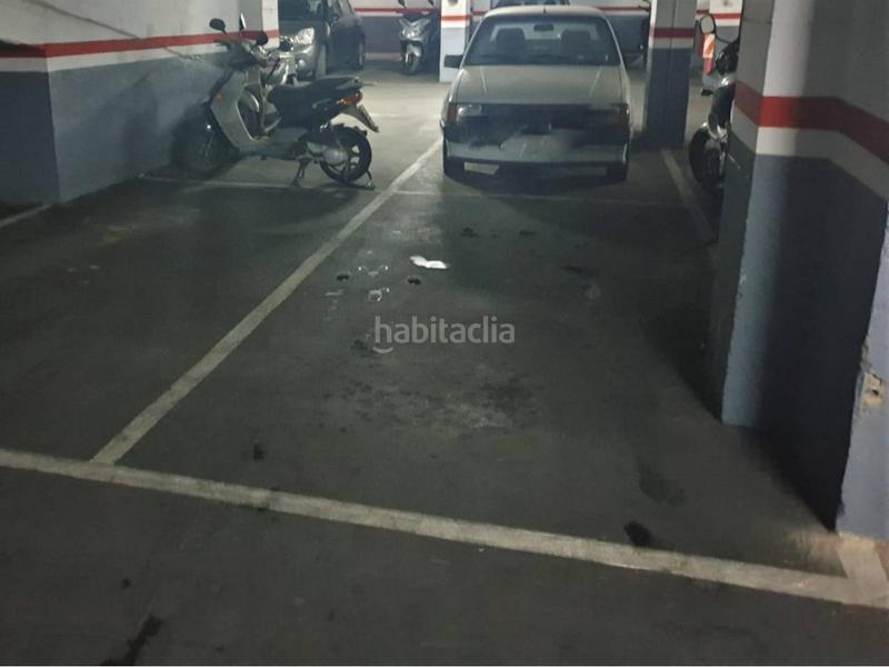 Foto 426690a3-6c12-4bf5-8122-1dd0cedbd8e5. Aparcament cotxe a Sagrada Família Barcelona