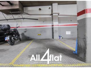 Aparcament cotxe  Muntaner. Plaza de parking de 10m2 en el lantiga esquerra de leixample