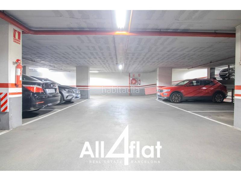 Foto 3846fbc7-f7ad-428d-9806-c432a09987d5. Alquiler parking coche parking en alquiler en muy buen estado en la nova esquerra del eixample en Barcelona