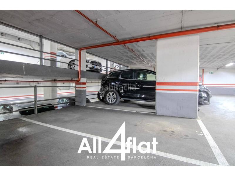 Foto 4a98d18b-d0c7-4e7c-b1ba-bd0a860bbb7e. Alquiler parking coche parking en alquiler en muy buen estado en la nova esquerra del eixample en Barcelona