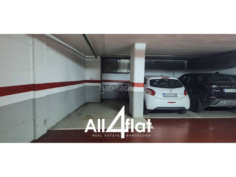 Foto 5e3d81a6-e906-4c67-b9fc-5d5f410801b4. Aparcament cotxe a La Nova Esquerra de l´Eixample Barcelona