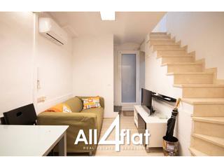 Location Duplex  Castillejos. Dúplex de 65m2 en eixample. 2 habitaciones 1 doble y 1 individua