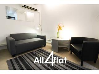 Miete Etagenwohnung  Joaquin costa. Piso de 52m2 en ciutat vella. 2 habitaciones dobles 1 baño compl