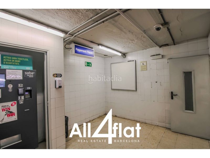 Foto 5cc421f9-110c-47a9-a5b9-1e8516b3ecc6. Aparcament cotxe a Sant Antoni Barcelona
