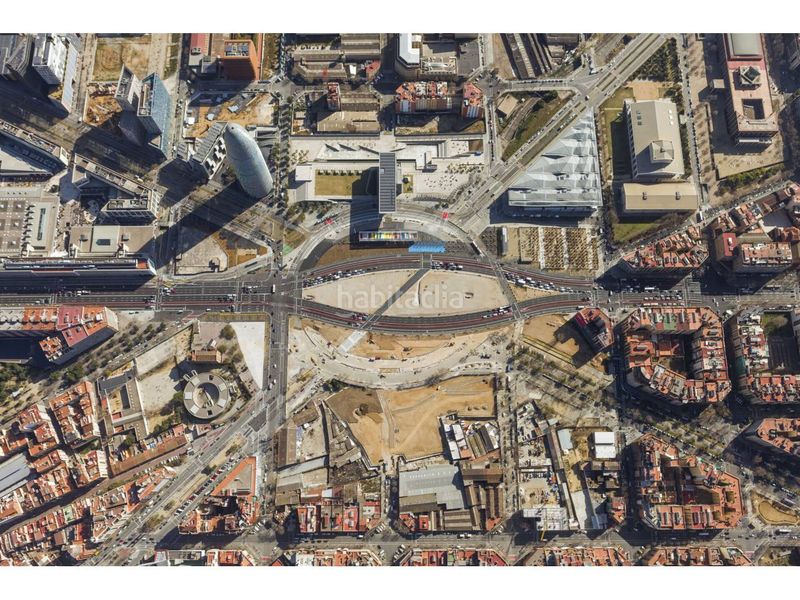 Foto 5eeb48b4-9cb3-4974-ae8a-a04ce4e24839. Aparcament cotxe a Sant Antoni Barcelona