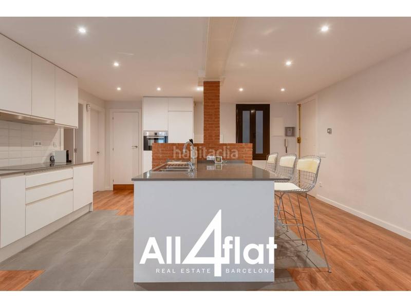 Foto 0166f542-3a78-4b8c-a851-9162c873d9d9. Piso  en venta en jaume i barrio gotico, totlamente amueblado, y con vistas al exterior de la calle, con excelente ilu en Barcelona