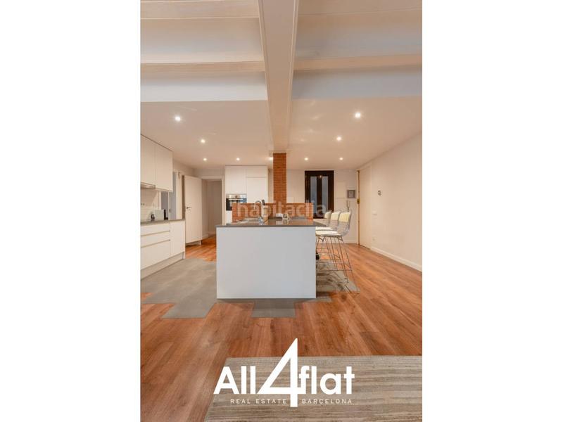 Foto 7027820a-e6b5-4b73-bbda-de28749ad5c2. Piso  en venta en jaume i barrio gotico, totlamente amueblado, y con vistas al exterior de la calle, con excelente ilu en Barcelona