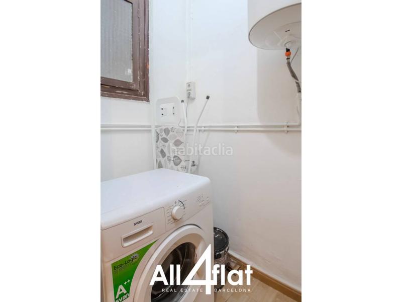 Foto 0694b404-d7b5-46e2-89be-5dc0c12ed20a. Piso loft en venta de 39 m2 en el born con balcón, baño, cocina. amueblado y equipado. en Barcelona