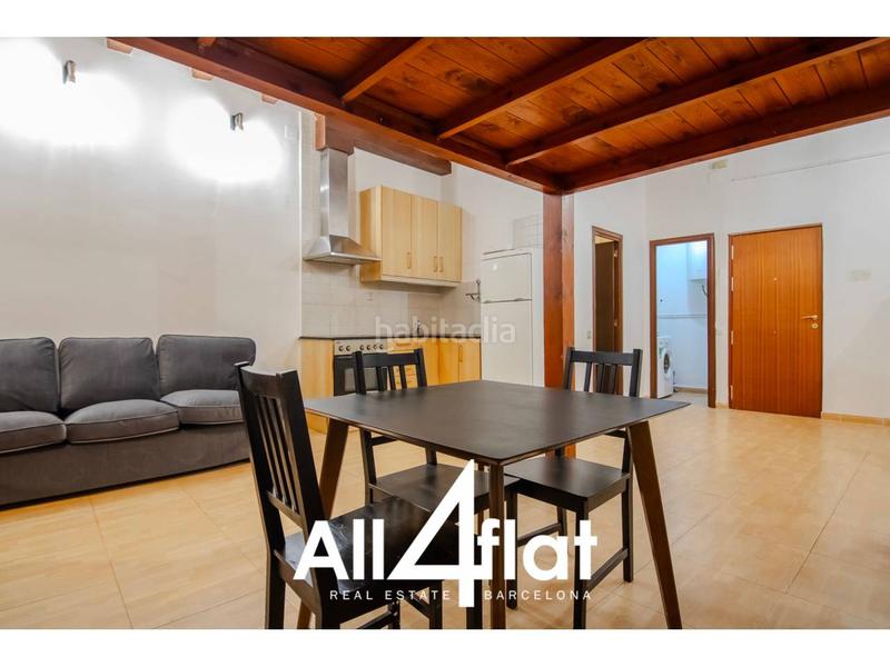 Foto 36c5e927-7d5a-429c-8a6a-8a81a63e48fd. Piso loft en venta de 39 m2 en el born con balcón, baño, cocina. amueblado y equipado. en Barcelona
