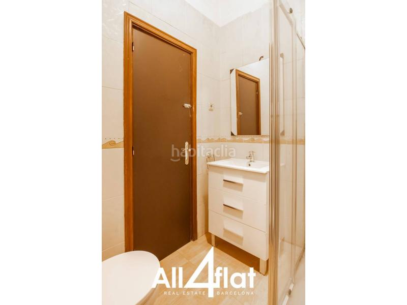 Foto 8615c407-e5cf-4208-afa2-c9736cf44cbf. Piso loft en venta de 39 m2 en el born con balcón, baño, cocina. amueblado y equipado. en Barcelona