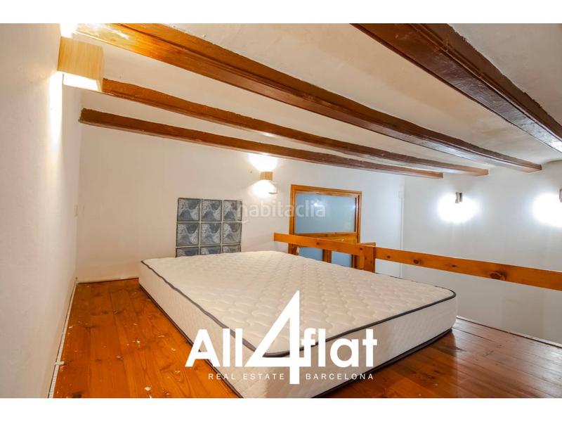 Foto b3b9afbd-af2c-44c5-984a-d7490144314e. Piso loft en venta de 39 m2 en el born con balcón, baño, cocina. amueblado y equipado. en Barcelona
