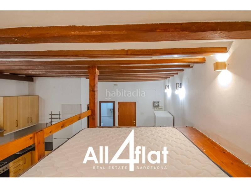 Foto d46c8a05-6932-448e-be0a-f3d8001633da. Piso loft en venta de 39 m2 en el born con balcón, baño, cocina. amueblado y equipado. en Barcelona