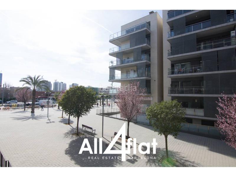 Foto 113b1ac3-49c3-41e4-aff4-c086c8fbff2a. Affitto posto auto in Les Planes Sant Joan Despí