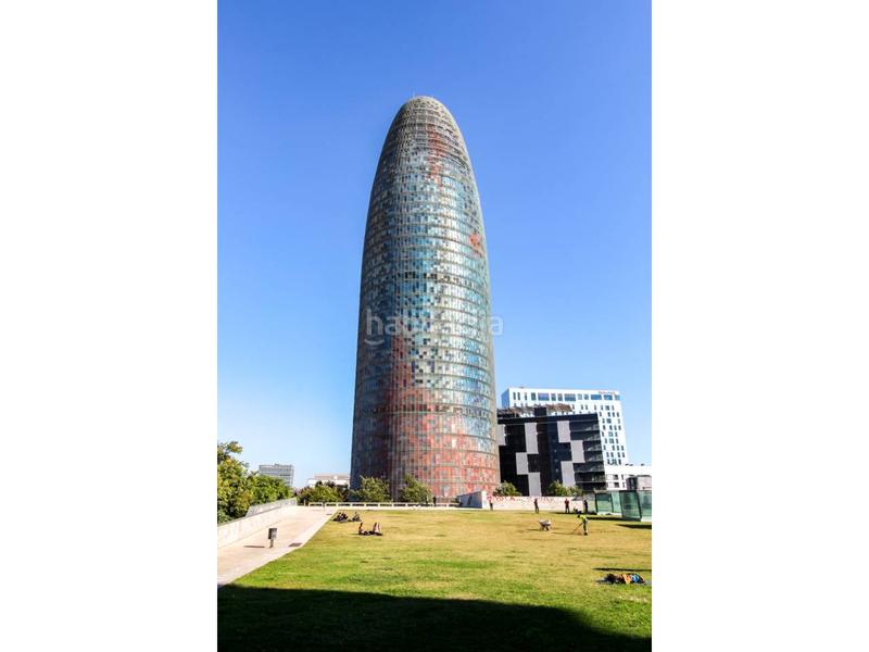 Foto 12ba33ba-ed40-4b3f-b6f7-16bc091b86b2. Affitto posto auto in Les Planes Sant Joan Despí