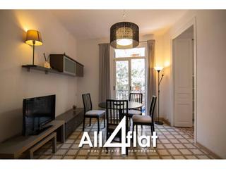 Lloguer Pis  Valencia. Piso de 101 m en el clot, con 4 habitaciones, 2 baos, cocina eq