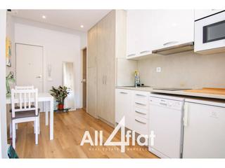Rent Penthouse  Mare de deu del coll. Atico reformado en la ultima planta del edificio con 1 habitacio
