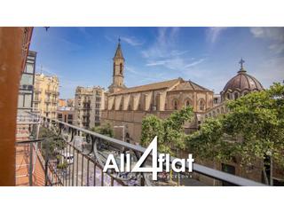 Lloguer Pis  Vilardell. Amplio piso con balcn y luz natural en el corazn de barcelona