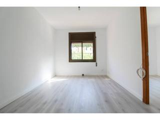 Appartement  Masnou. Piso recién reformado de 63 m2 en la floridales planes con 3 hab