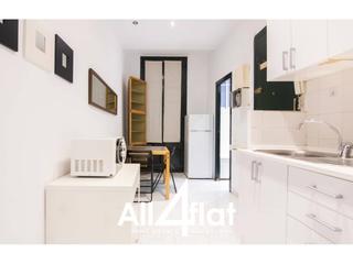 Alquiler Piso  Boters. Gotic, piso de 31 m, un baño completo, una habitación doble, coc