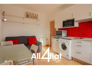 Lloguer Pis  Gran via de les corts catalanes. Piso de 43m2 en sant antoni.1 habitación doble.1 baño completo.c