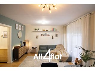 Apartment  Calle bisbe sivilla. Piso en venta muy bien distribuido en sarria con 2 habitaciones