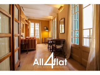 Pis a Monterols 2. Acogedora suite en venta, exterior de 60 m en el corazón de barc