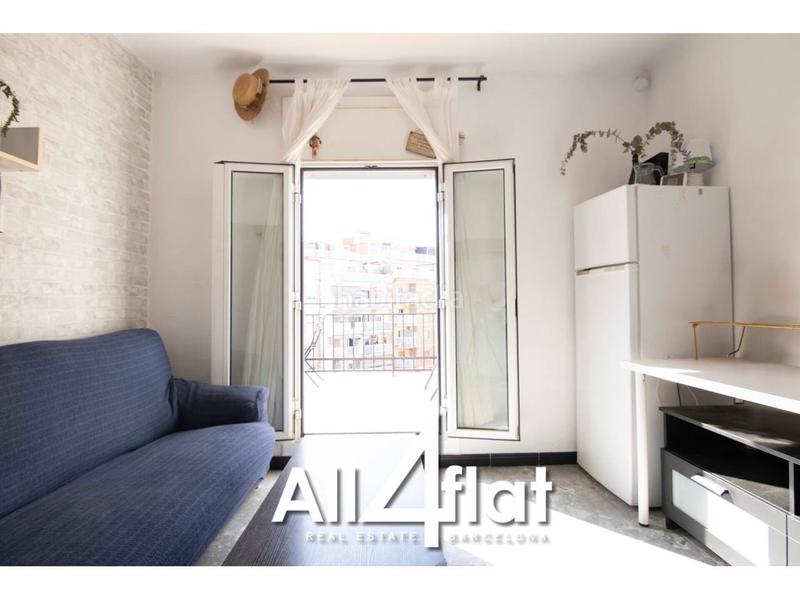 Foto 17e141cd-a30d-4c4c-a5f1-9cc08fd4a5f1. Alquiler ático estudio amueblado con terraza privada y trastero en Pubilla Cases en Hospitalet de Llobregat (L´)