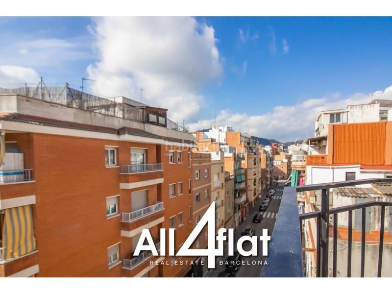 Foto d3a627a9-d1e5-44f4-8170-99737977600d. Alquiler ático estudio amueblado con terraza privada y trastero en Pubilla Cases en Hospitalet de Llobregat (L´)