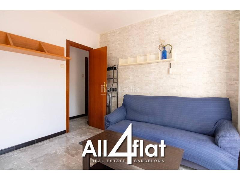 Foto f0131db6-283c-44ae-98be-2448fd15d26c. Alquiler ático estudio amueblado con terraza privada y trastero en Pubilla Cases en Hospitalet de Llobregat (L´)