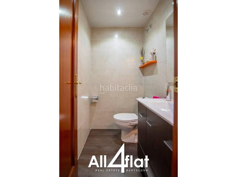 Foto 2a04329d-a730-44aa-895d-04ef3dfe6ba7. Dúplex amb calefacció a Sant Andreu de Palomar Barcelona