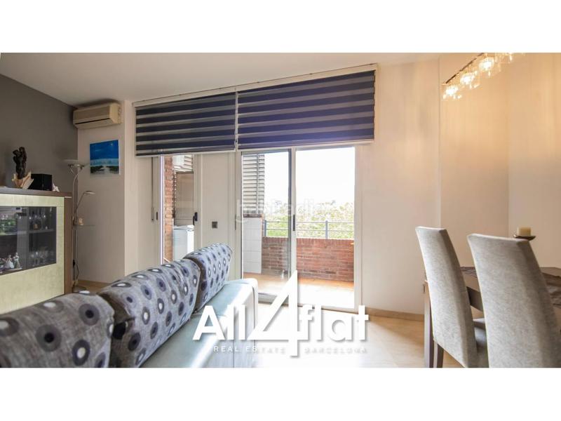 Foto 31c6a304-e9b3-40f8-b9fb-206de807f6db. Dúplex amb calefacció a Sant Andreu de Palomar Barcelona