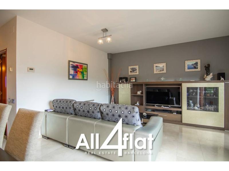 Foto 8282f855-e33b-4c67-ba45-0f5262ba98f3. Dúplex amb calefacció a Sant Andreu de Palomar Barcelona