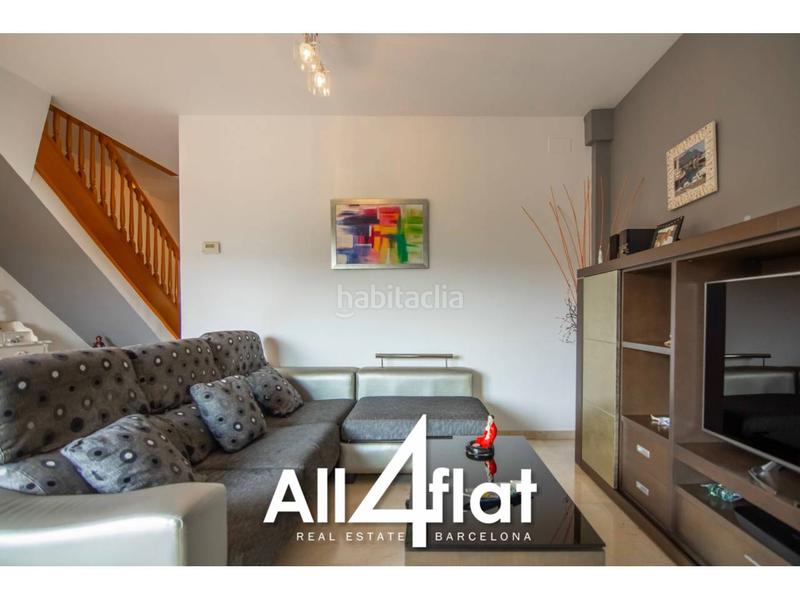 Foto 8dde1813-1ad1-4cc2-aa3c-f302d3bc42d9. Dúplex amb calefacció a Sant Andreu de Palomar Barcelona