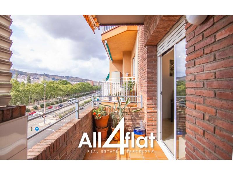 Foto 9ba34888-a2fd-4523-8a45-c39ffde2aa20. Dúplex amb calefacció a Sant Andreu de Palomar Barcelona