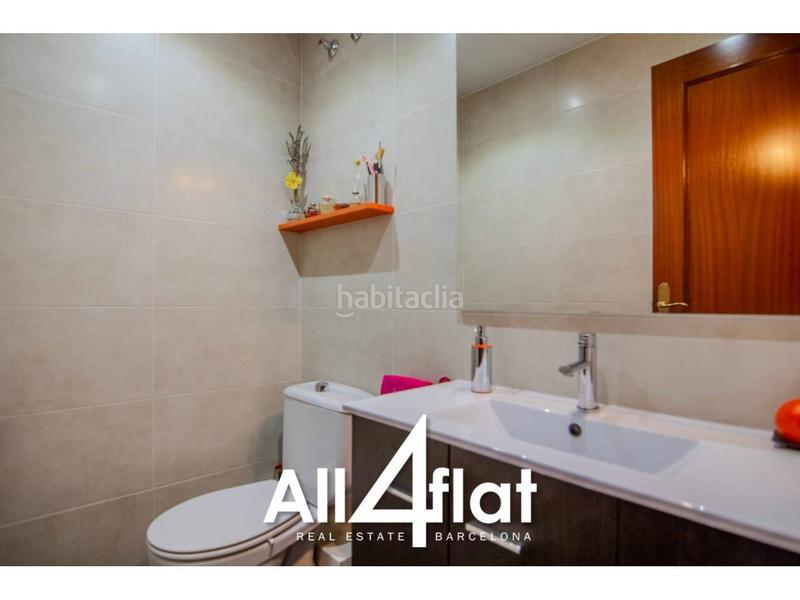 Foto b5a682aa-da1d-44fc-9ef8-bbdb8b291916. Dúplex amb calefacció a Sant Andreu de Palomar Barcelona