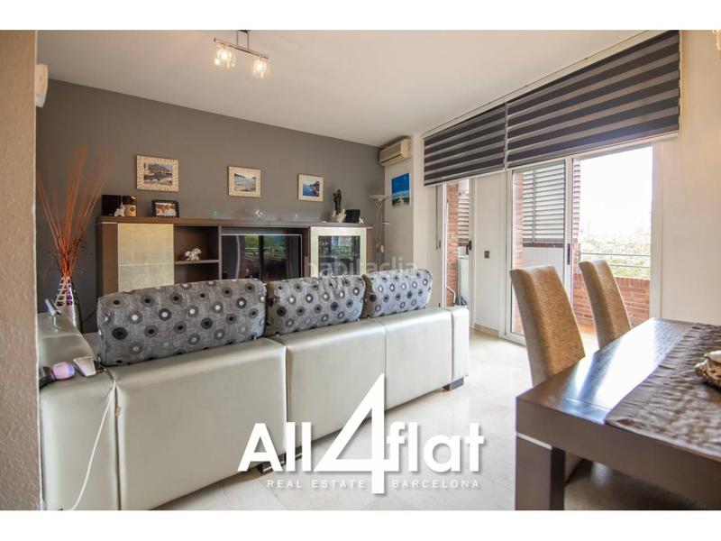 Foto fd0a1a91-8fc9-4ab2-9c51-f034c6d6abe8. Dúplex amb calefacció a Sant Andreu de Palomar Barcelona