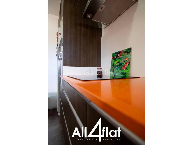 Foto fde4e7ff-97bc-4a11-be57-76f9ee3b2623. Dúplex amb calefacció a Sant Andreu de Palomar Barcelona